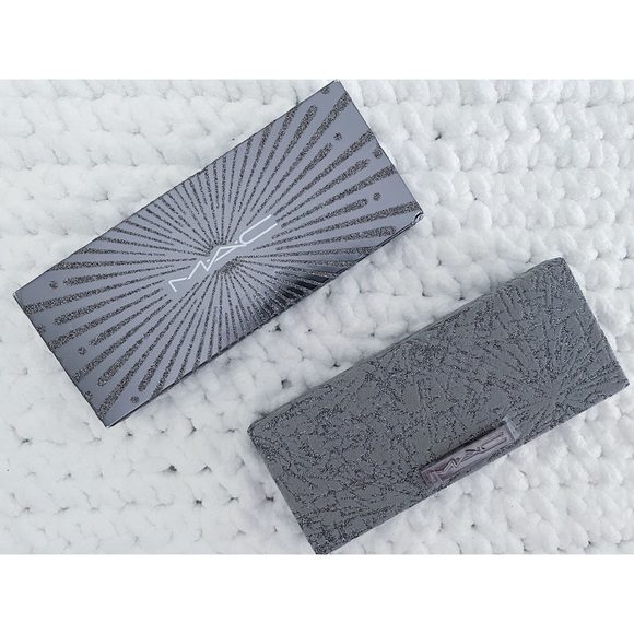 MAC Flashing Ice Extra Dimension Skin Finish - Picture 3 of 4